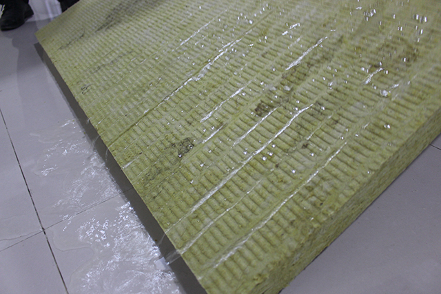 浅谈如何解决漯河岩棉板的粘接问题