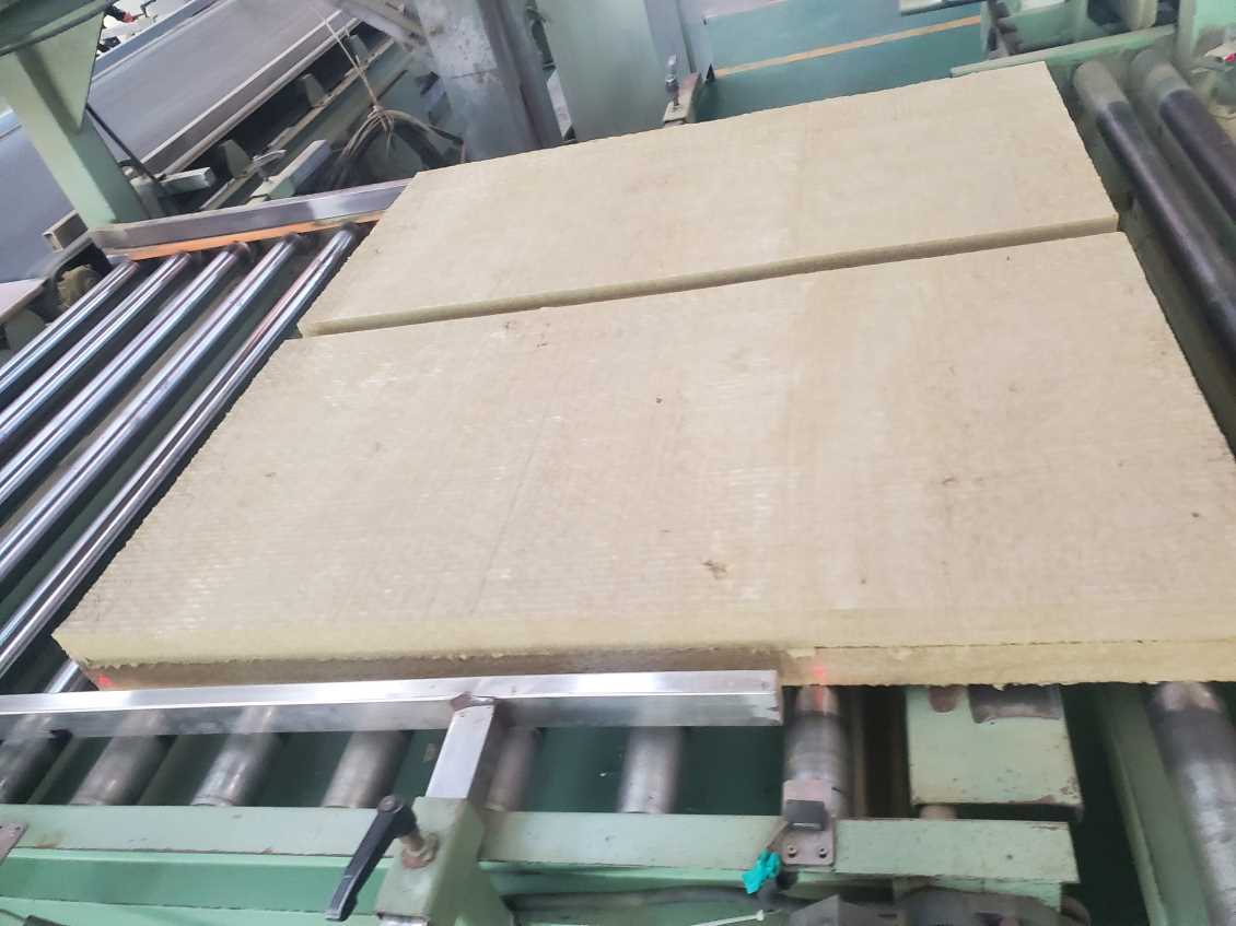 漯河岩棉板在外墙保温时要如何施工