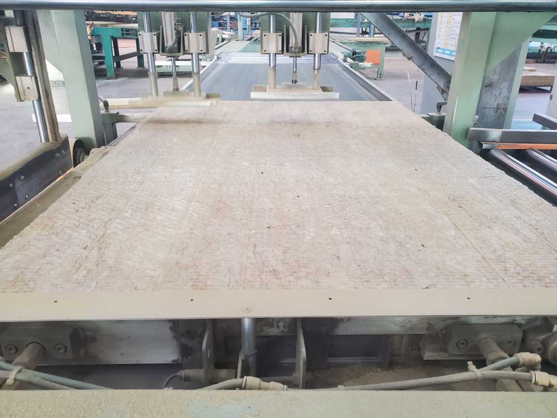 漯河岩棉板和玻璃棉有哪些不同