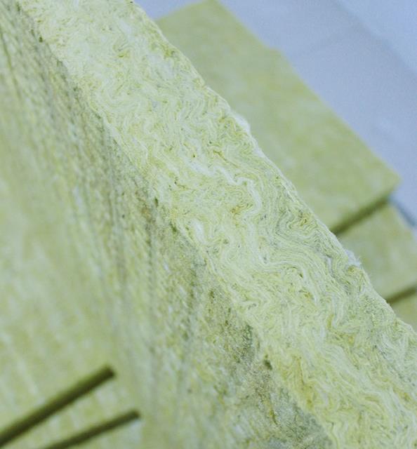 复合漯河岩棉板和漯河岩棉板有什么不同？