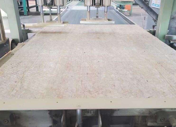 漯河岩棉板保温施工时有哪些要注意的？