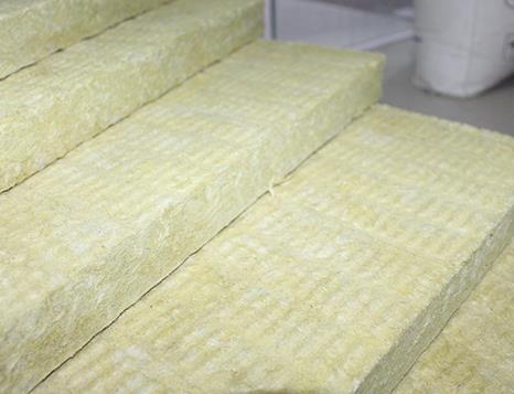 漯河岩棉板夏季如何施工？